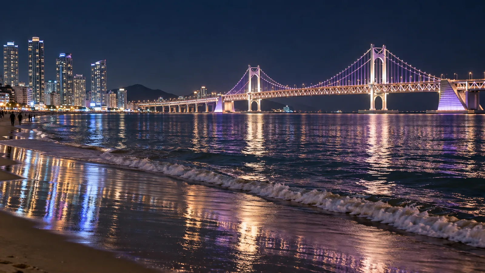 부산 광안리 해변과 광안대교의 밤빛을 표현한 편집 이미지